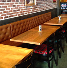 Banquette de pub sur-mesure